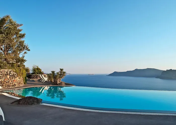Perivolas Hotel
