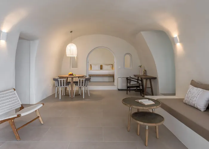 Art Maisons Oia Castle