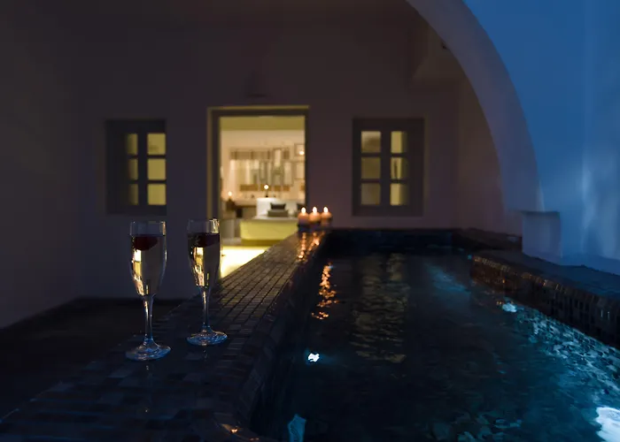 Oia Suites